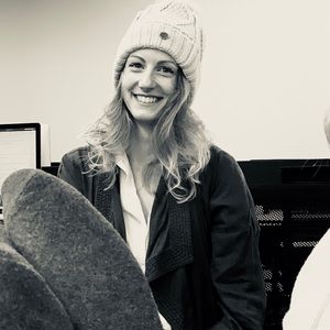 Meet your Posher, Simone